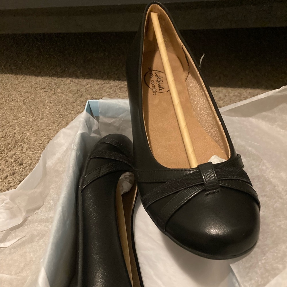 Lifestride Abigail Black Shoes